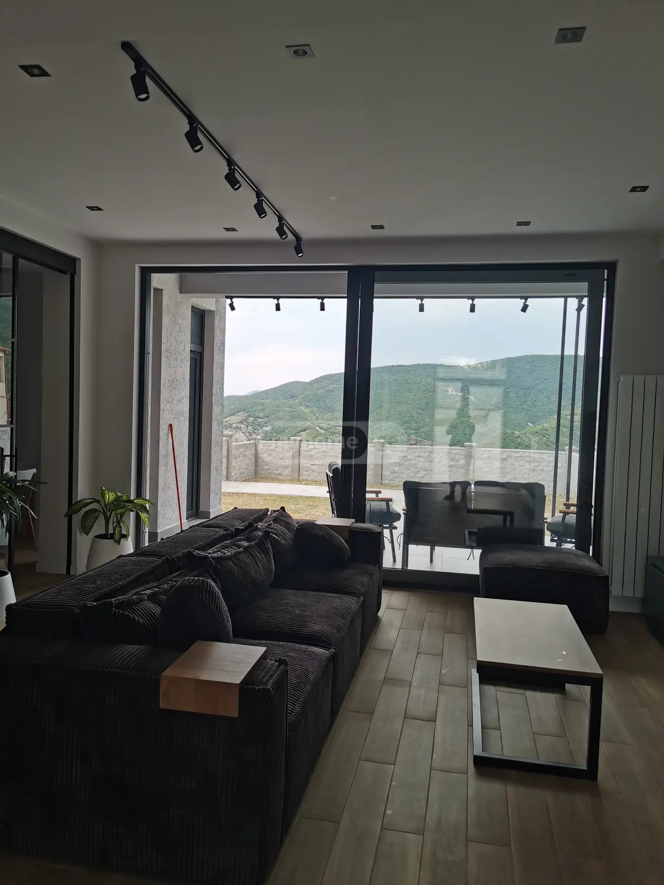 7 Room Country House For Sale view 9