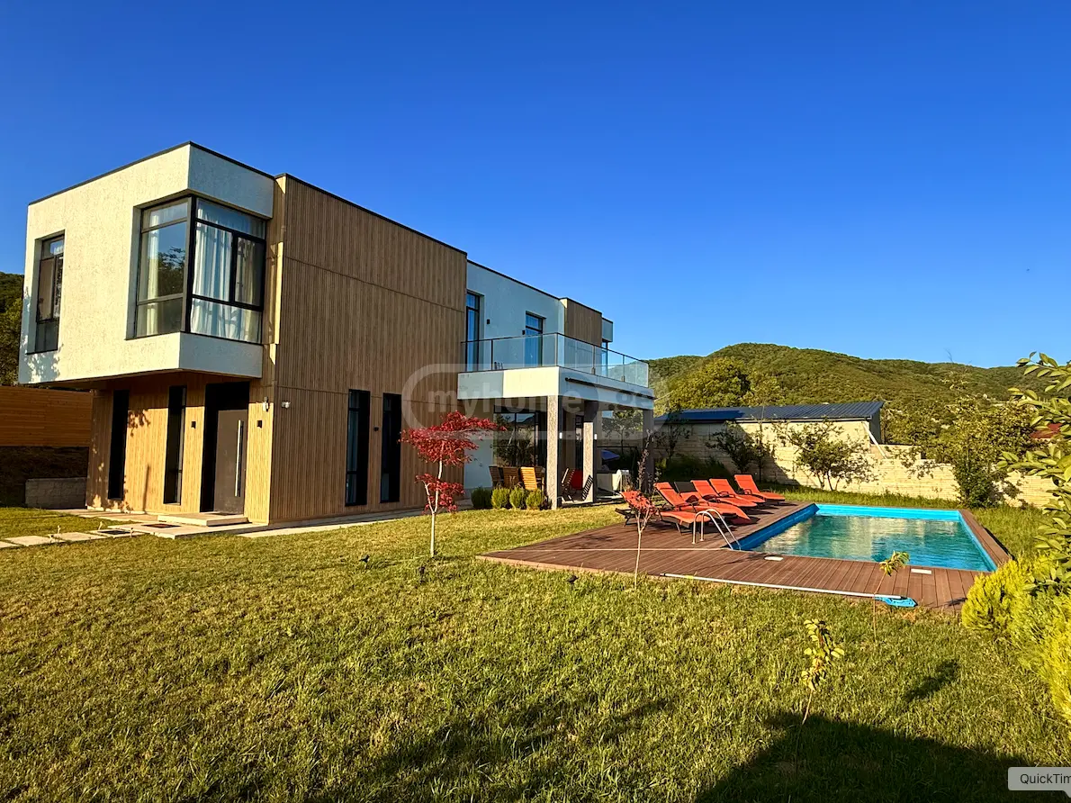 6 Room Country House For Rent In Mtskheta view 1