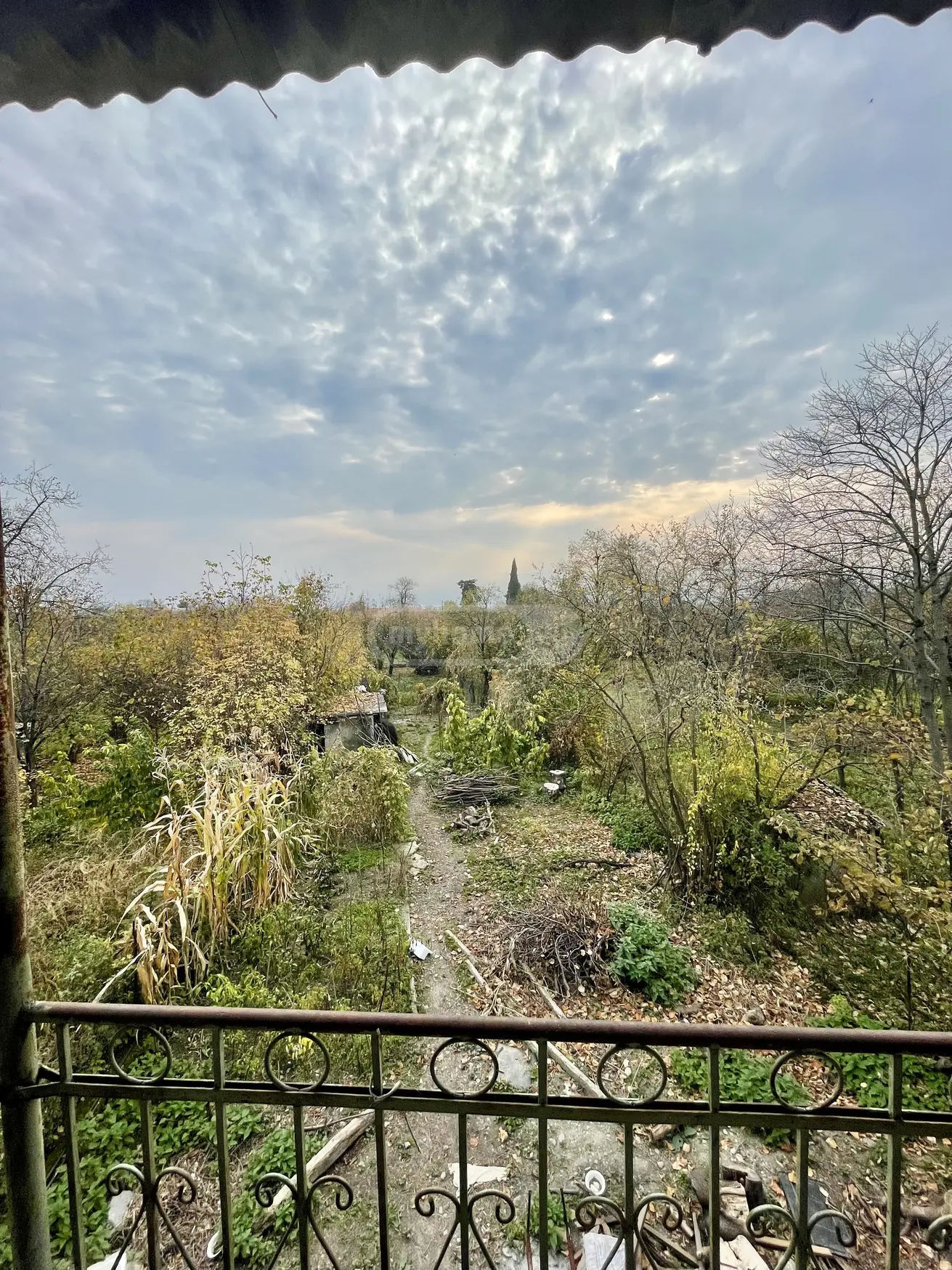 6 Room Private House For Sale view 11