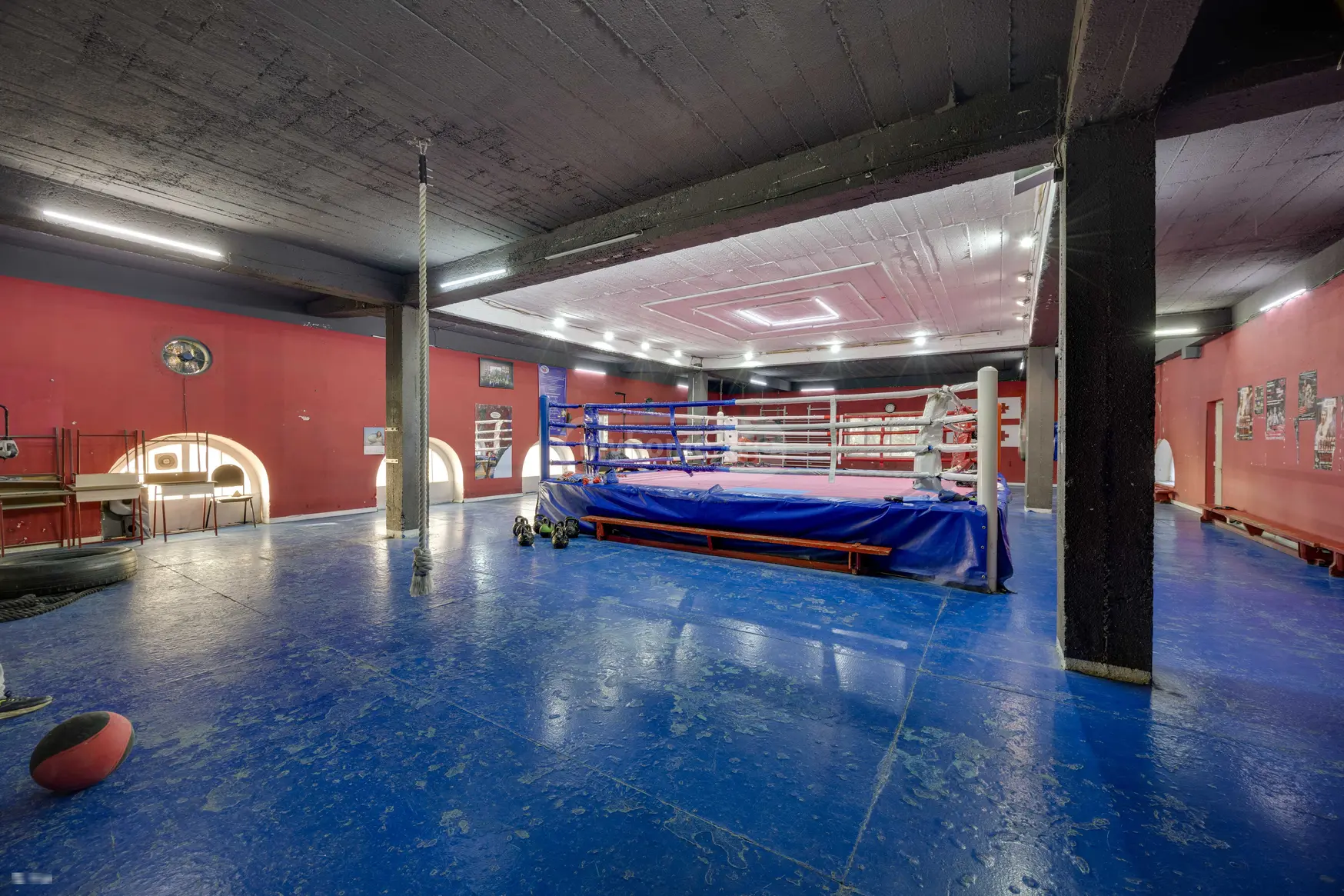 Universal Commercial Area For Sale In Vera view 7