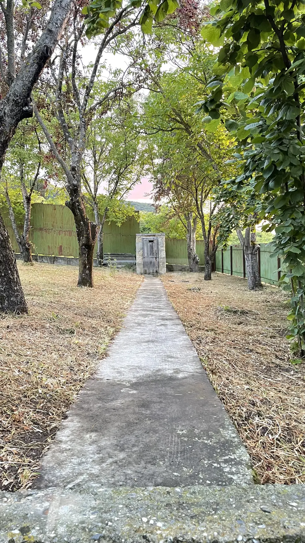 7 Room Private House For Sale view 16