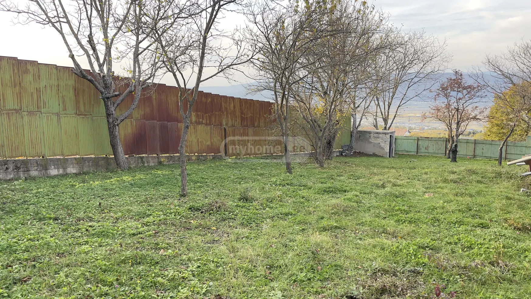 7 Room Private House For Sale view 15