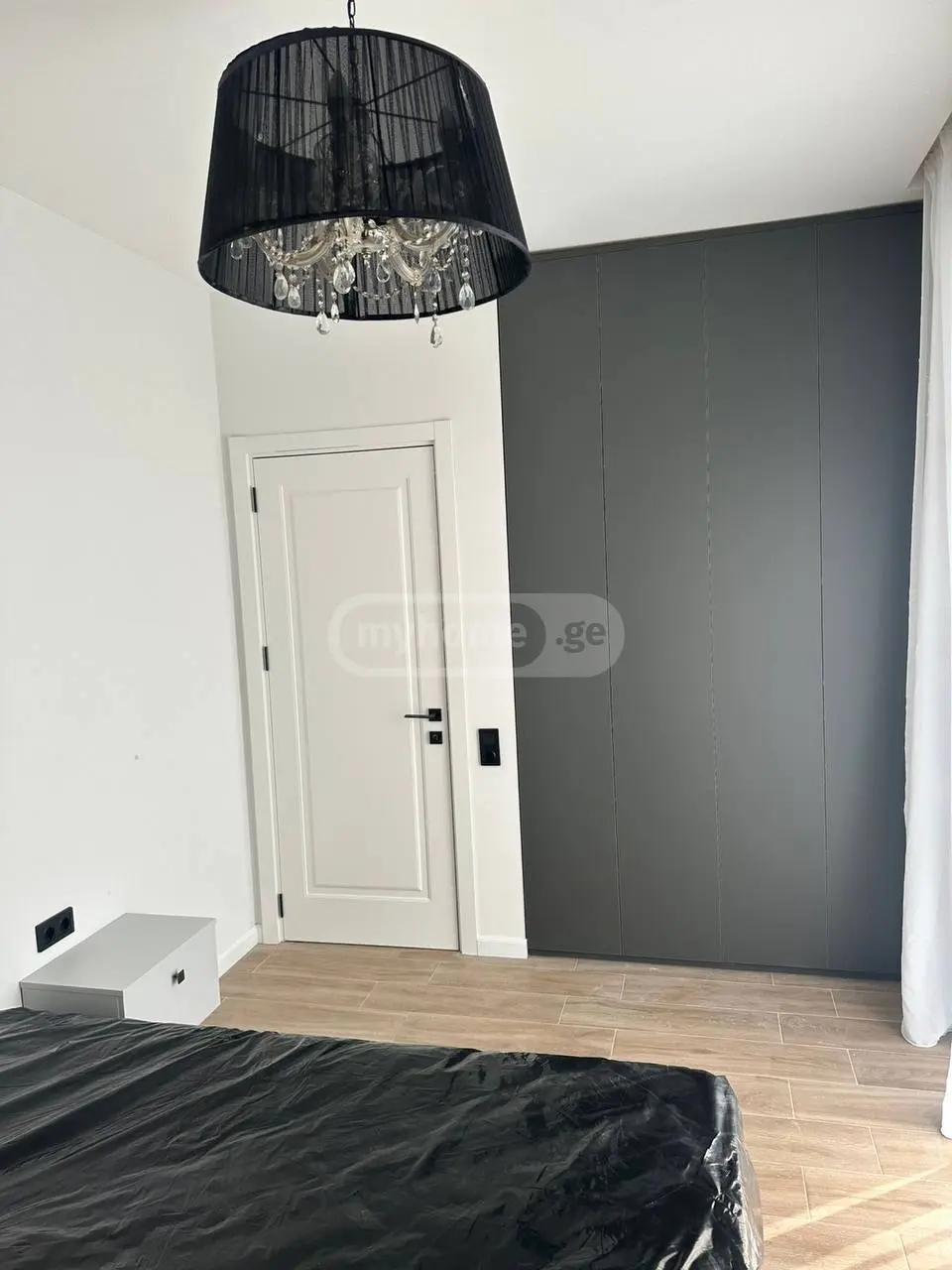3 Room Apartment For Rent In Mtatsminda view 14