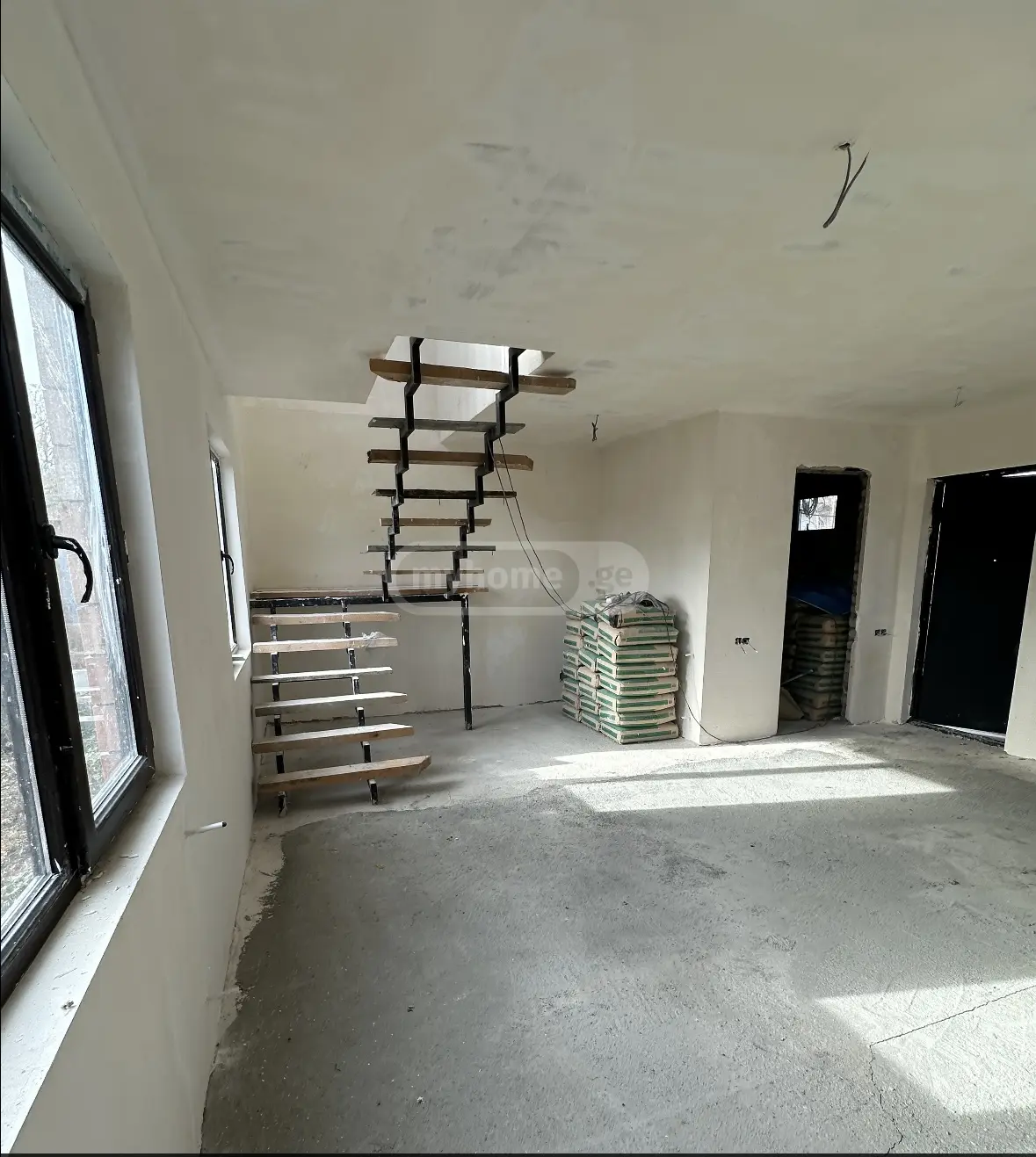 5 Room Country House For Sale view 2