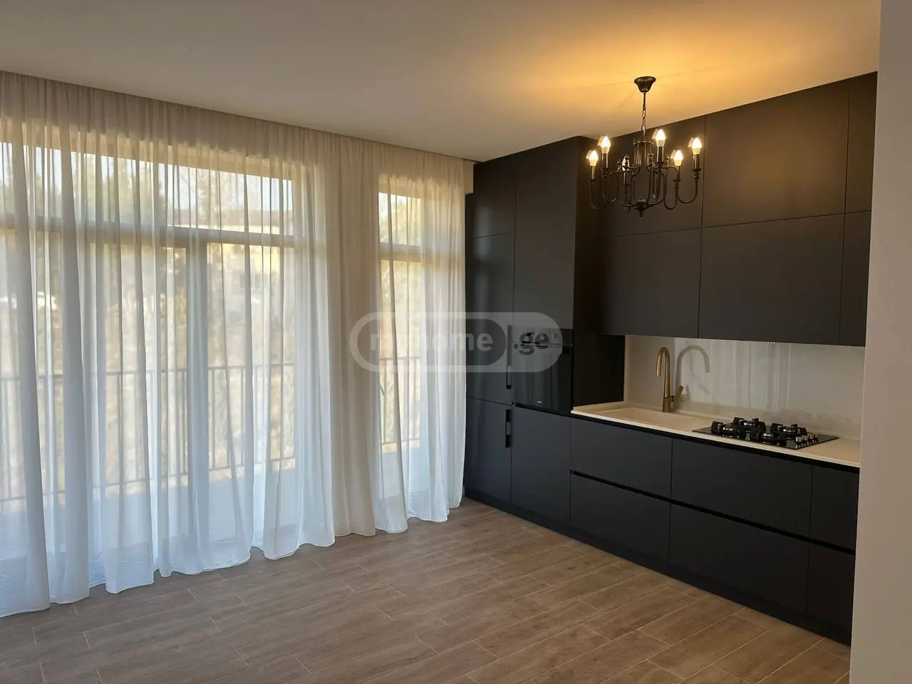 3 Room Apartment For Rent In Mtatsminda view 9