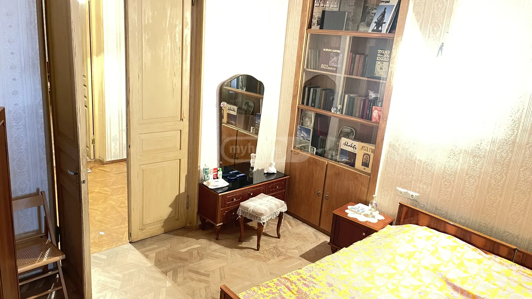 7 Room Private House For Sale view 13
