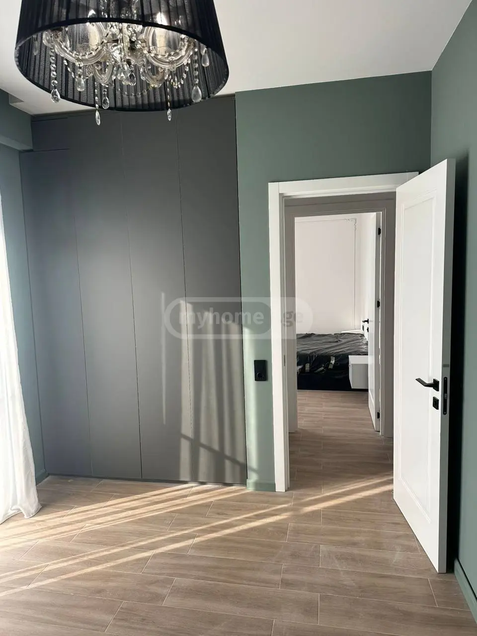 3 Room Apartment For Rent In Mtatsminda view 11