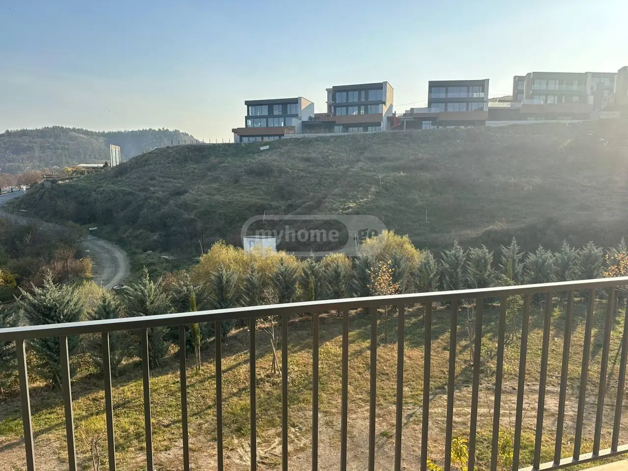 3 Room Apartment For Rent In Mtatsminda view 1