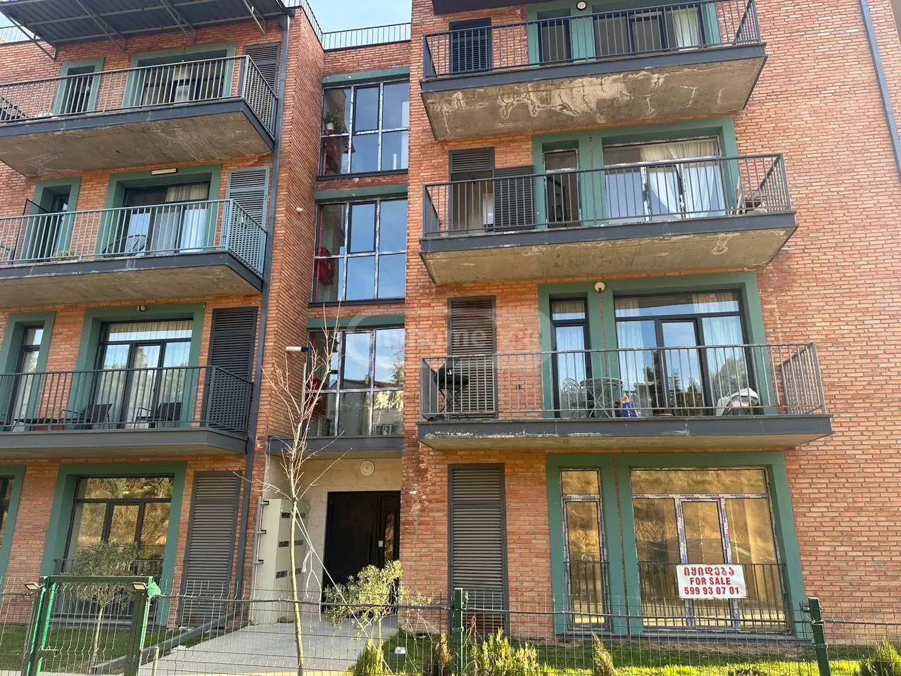 3 Room Apartment For Rent In Mtatsminda view 15