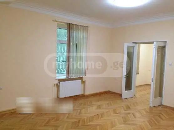 5 Room Apartment For Sale view 2