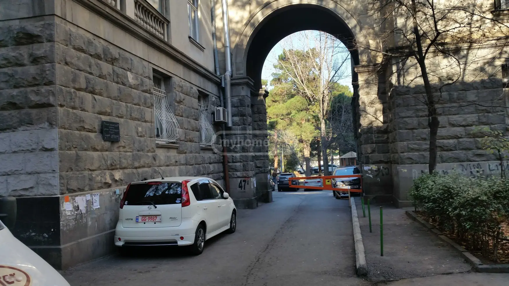 5 Room Apartment For Sale view 1