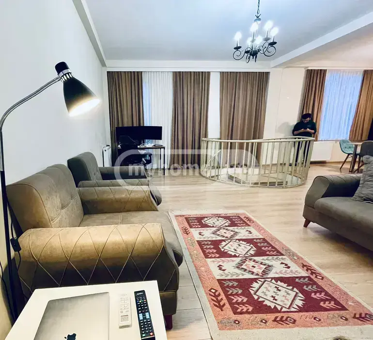 5 Room Private House For Rent In Avlabari view 1