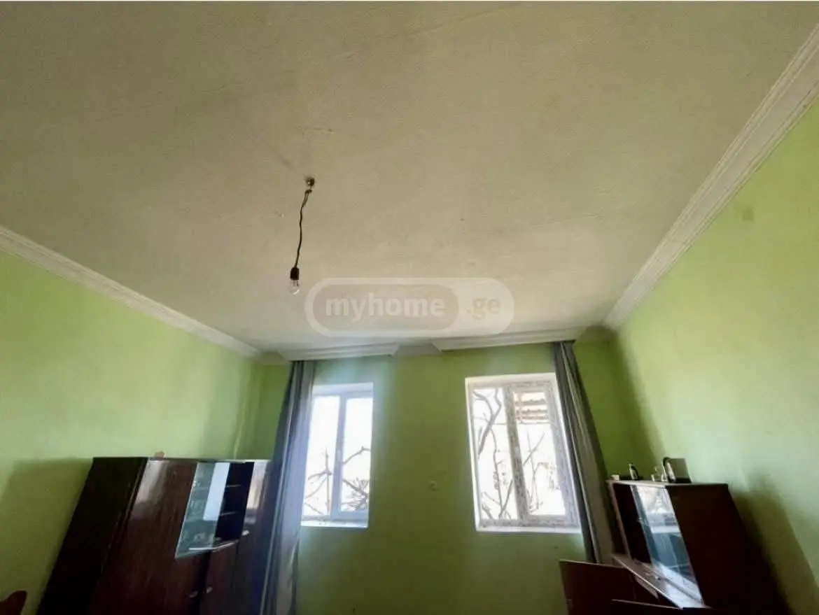6 Room Private House For Sale view 10