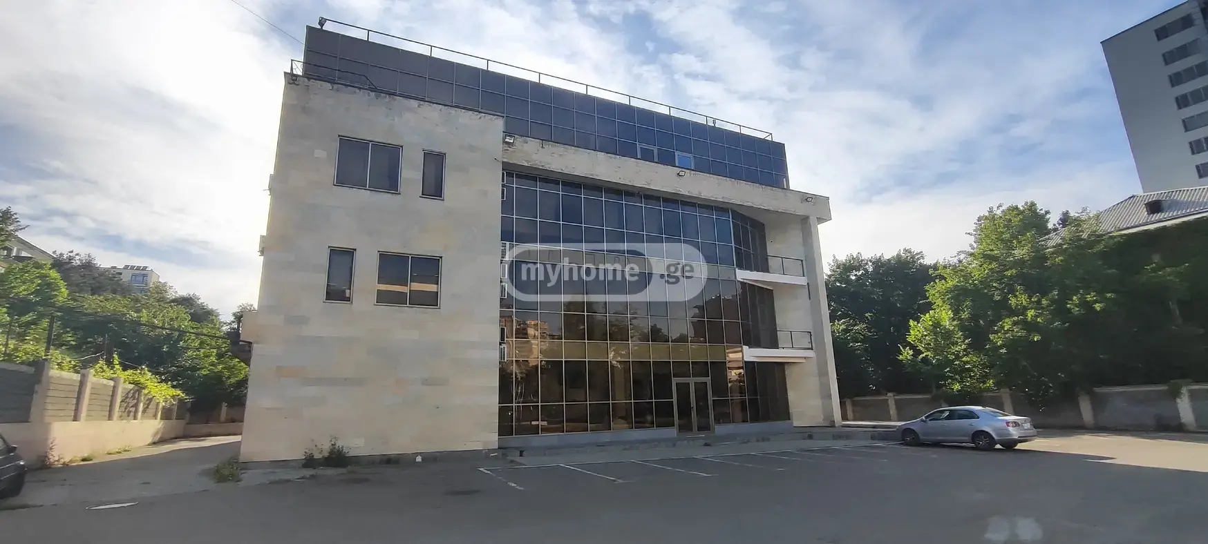 Universal Commercial Area For Rent In Saburtalo view 1