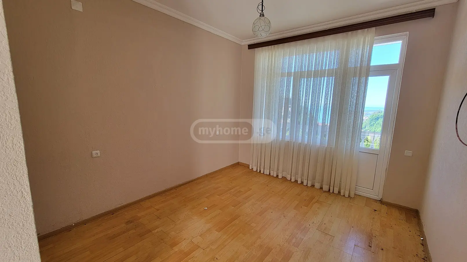 8 Room Hotel For Sale view 7