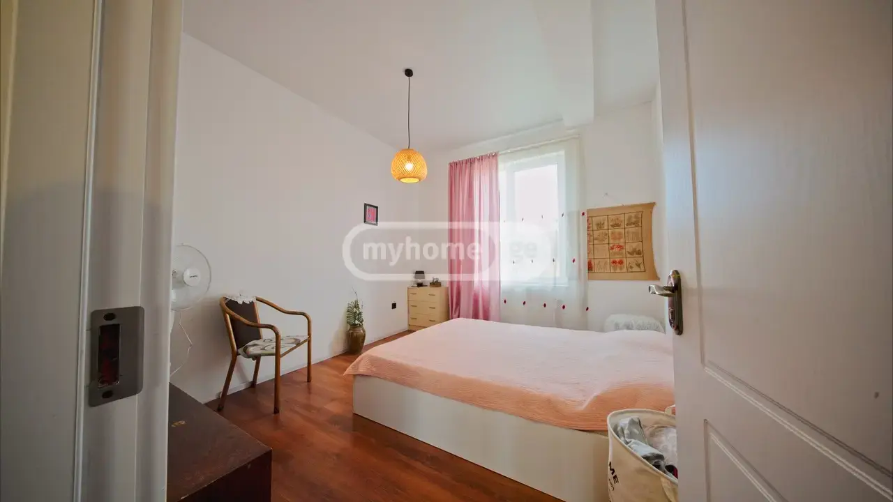 5 Room Private House For Sale view 8