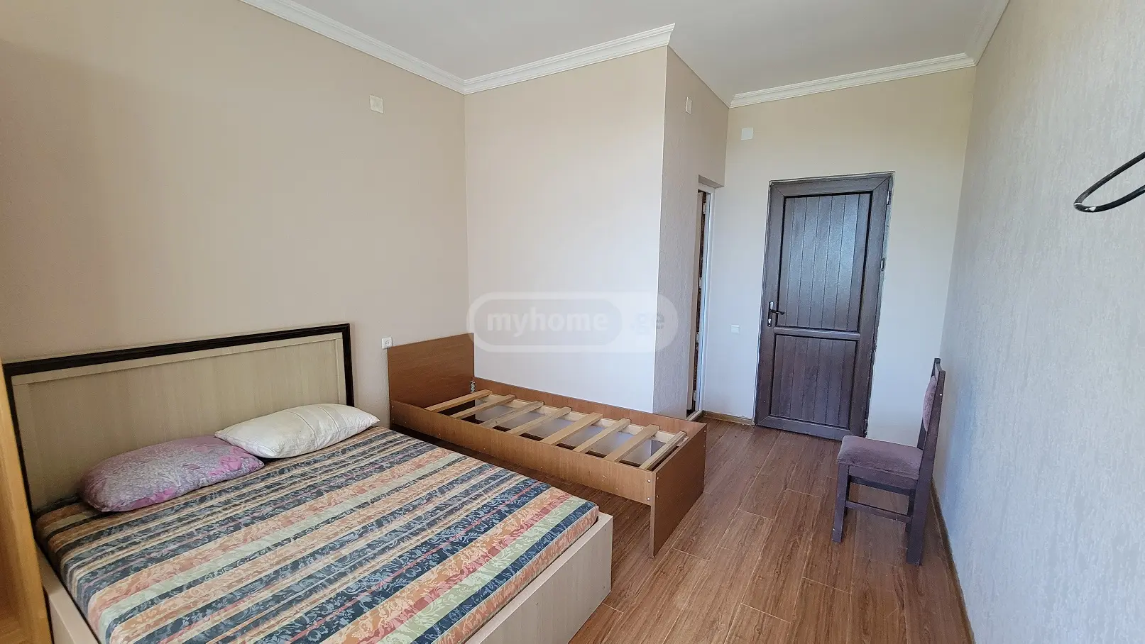 8 Room Hotel For Sale view 3