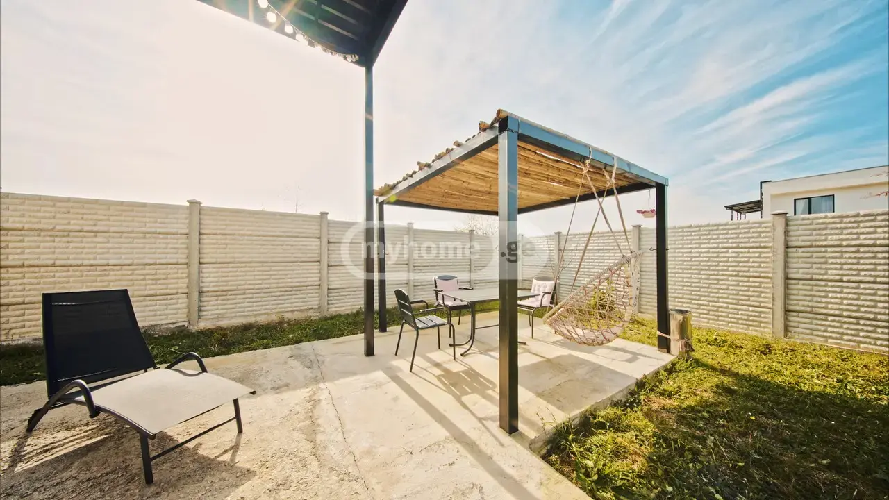 5 Room Private House For Sale view 12