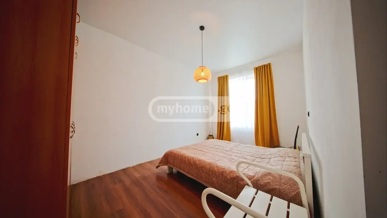 5 Room Private House For Sale view 9