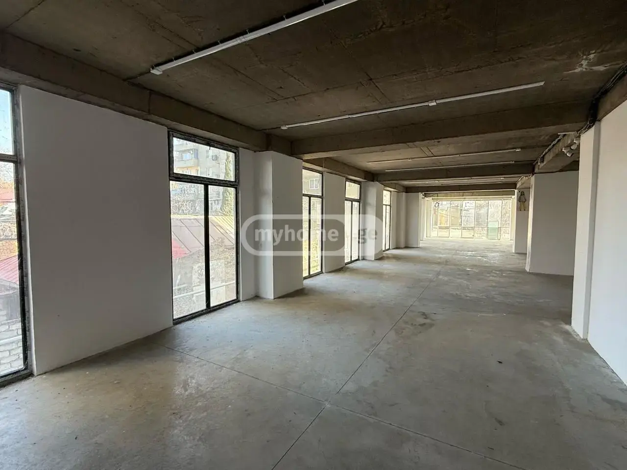 Universal Commercial Area For Rent In Didube view 8