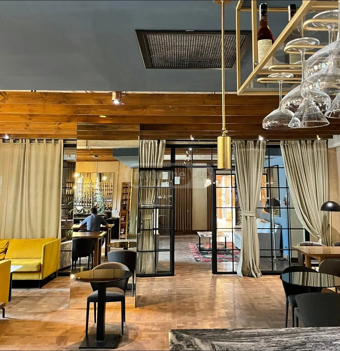 10+ Room Hotel For Sale In Mtatsminda view 17