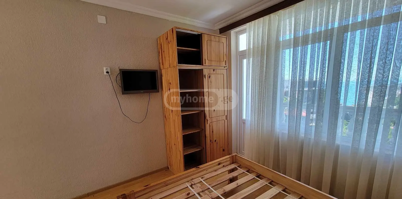 8 Room Hotel For Sale view 5