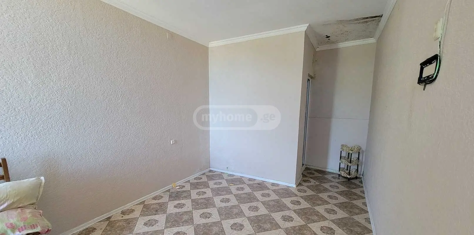 8 Room Hotel For Sale view 8