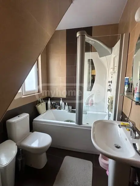 6 Room Private House For Rent In Nadzaladevi view 5