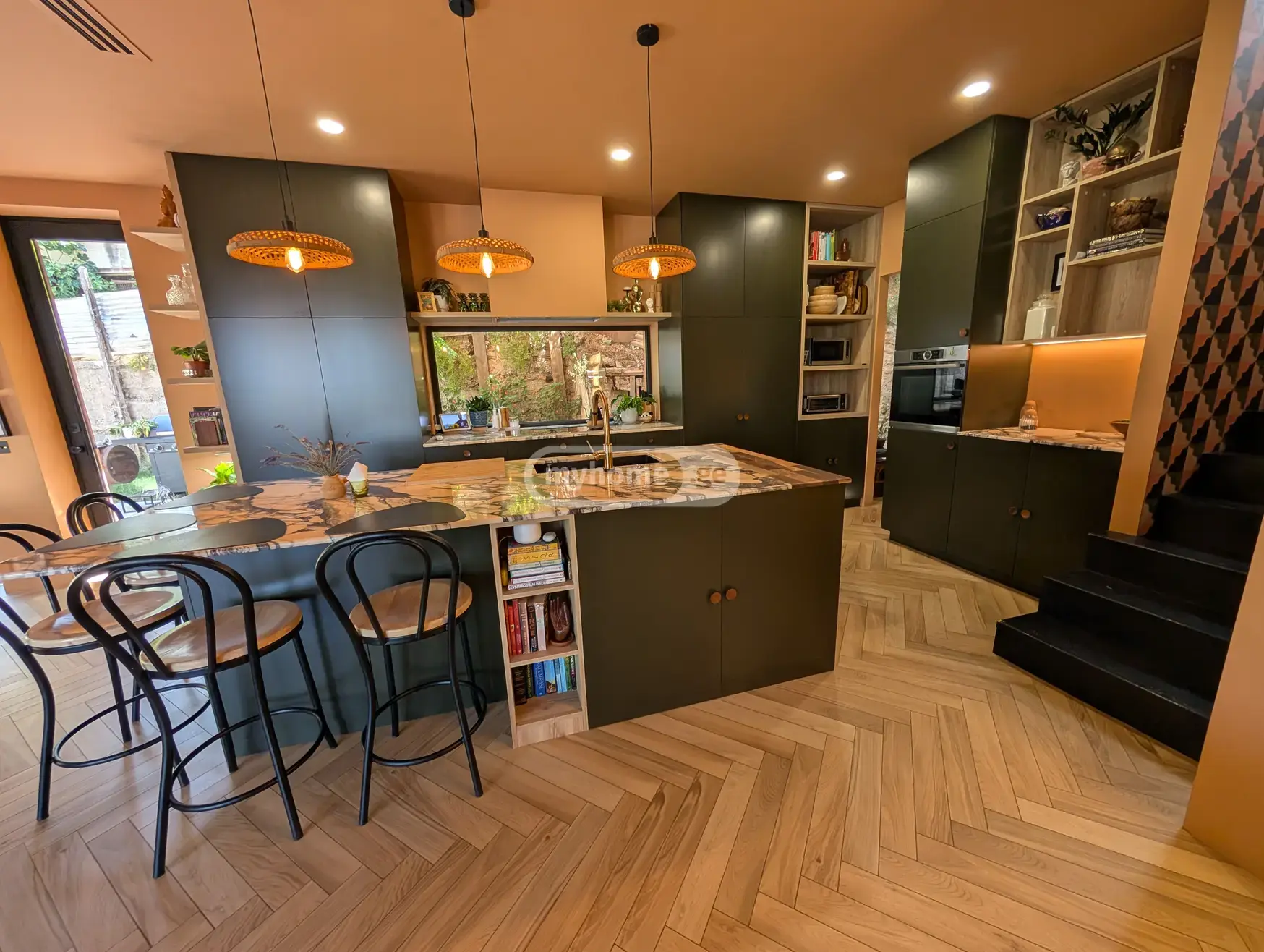 7 Room Private House For Rent In Vera view 3