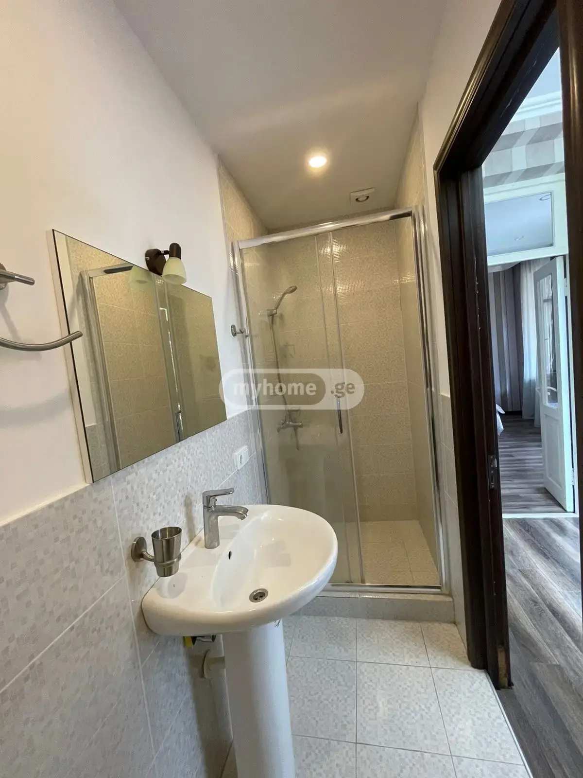 6 Room Private House For Rent In Avlabari view 9