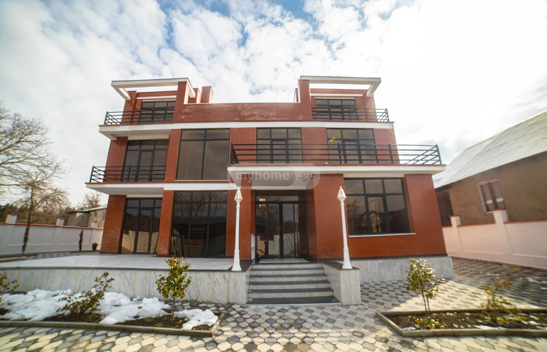 10+ Room Hotel For Sale In Borjomi view 5