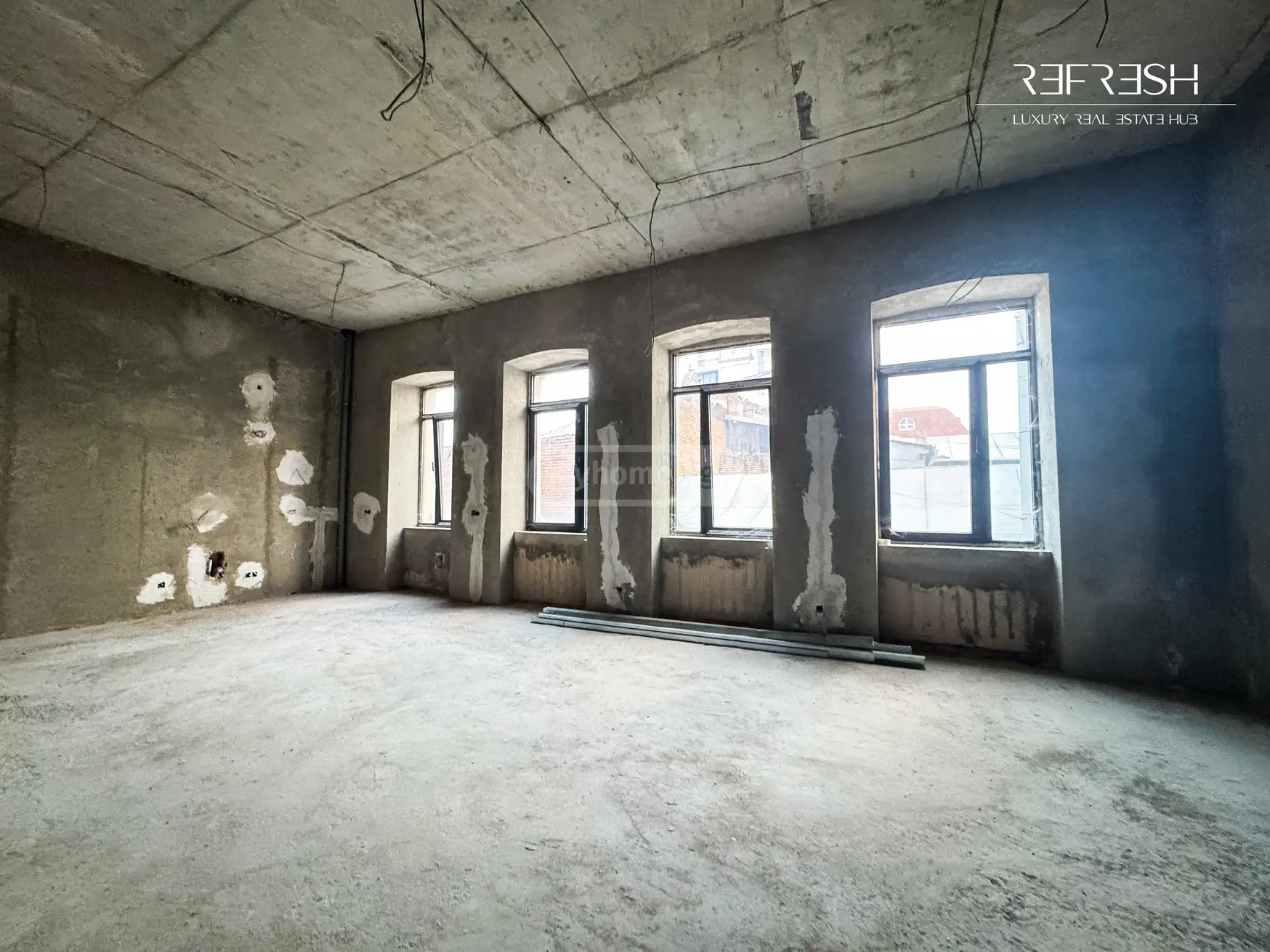 Full Building Commercial Area For Sale In Vera view 6