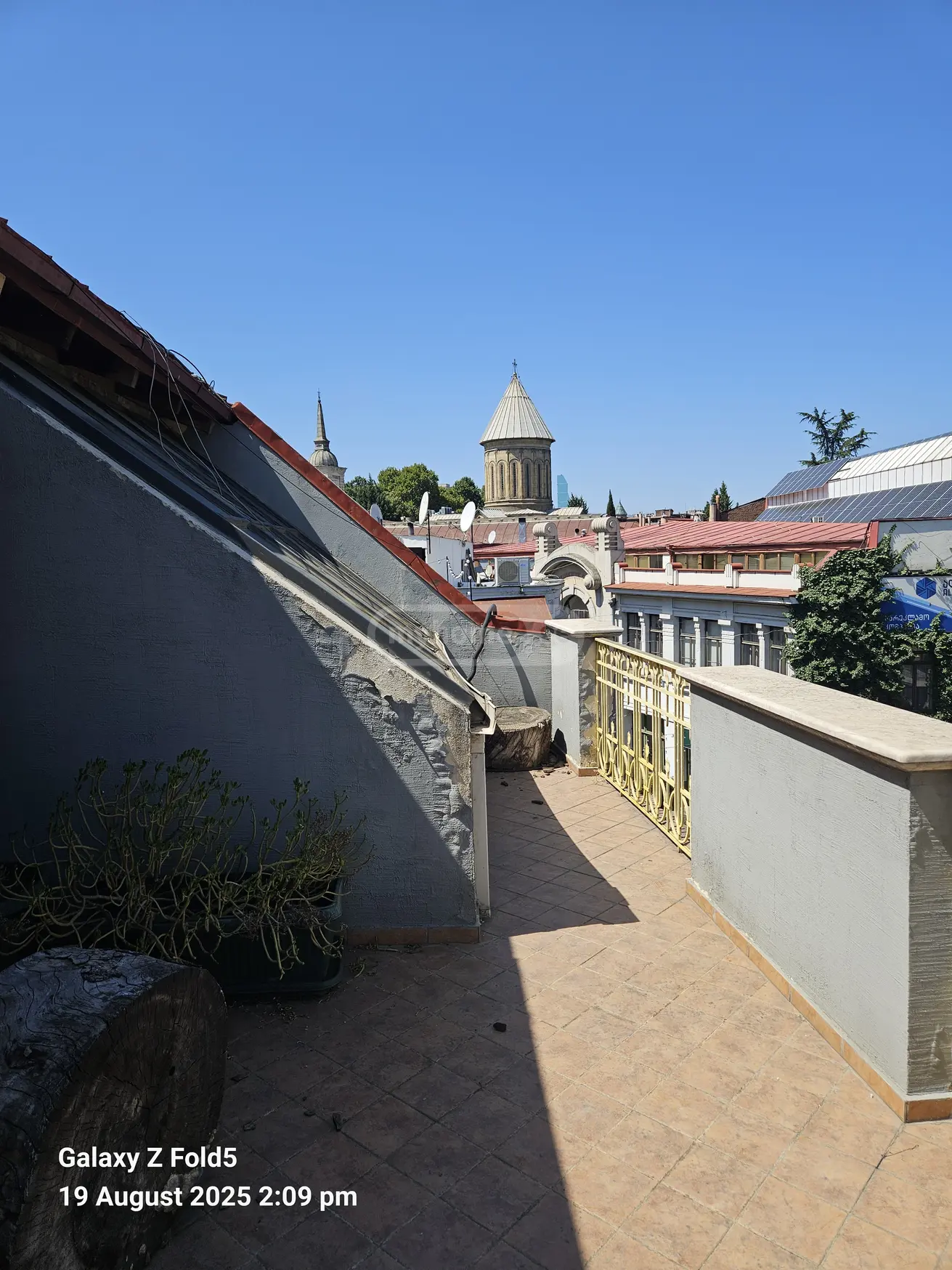 Full Building Commercial Area For Sale In Sololaki view 19