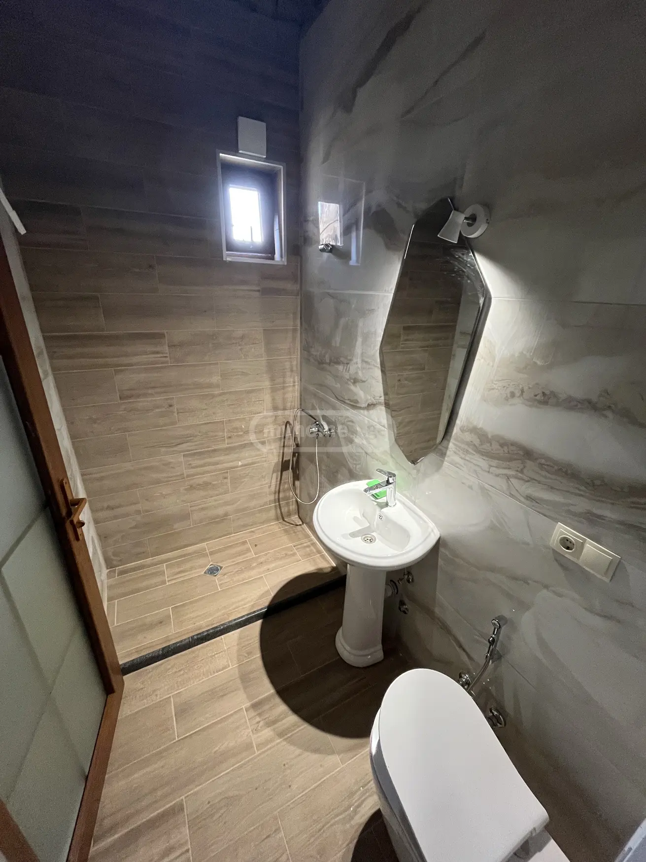 Universal Commercial Area For Rent Mepetubani, In Qutaisi view 6