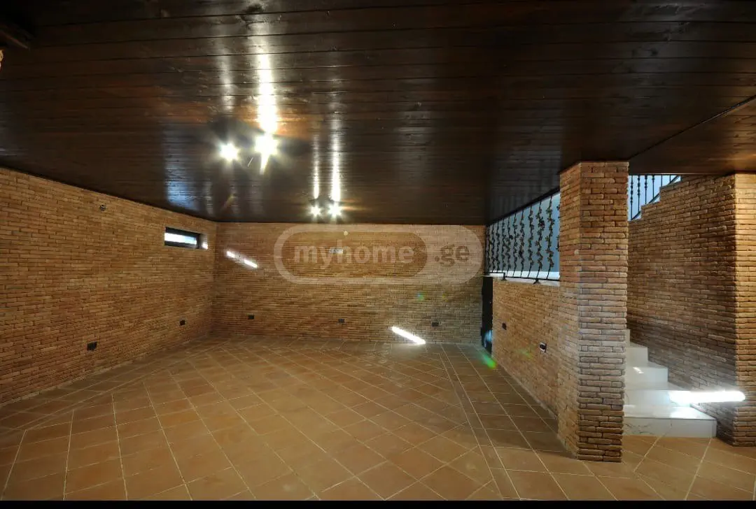 10+ Room Country House For Sale view 12