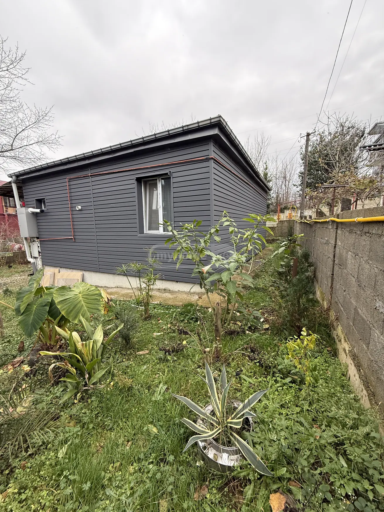 3 Room Private House For Sale view 2