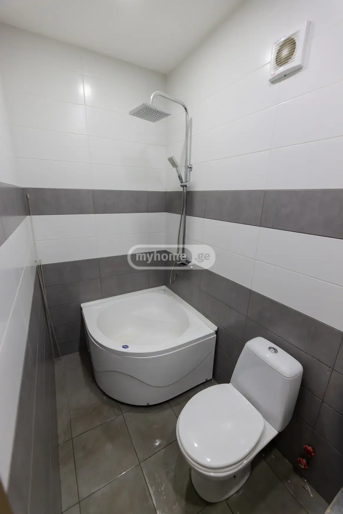 5 Room Private House For Rent In Didube view 8