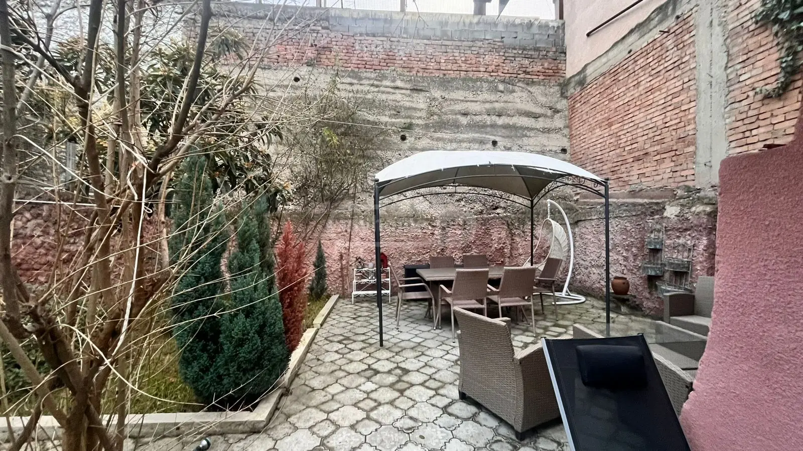 3 Room Private House For Rent In Vake view 13