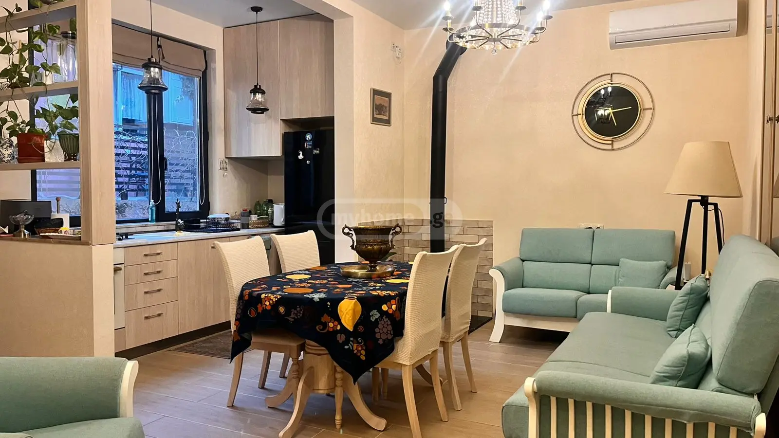 3 Room Private House For Rent In Vake view 6