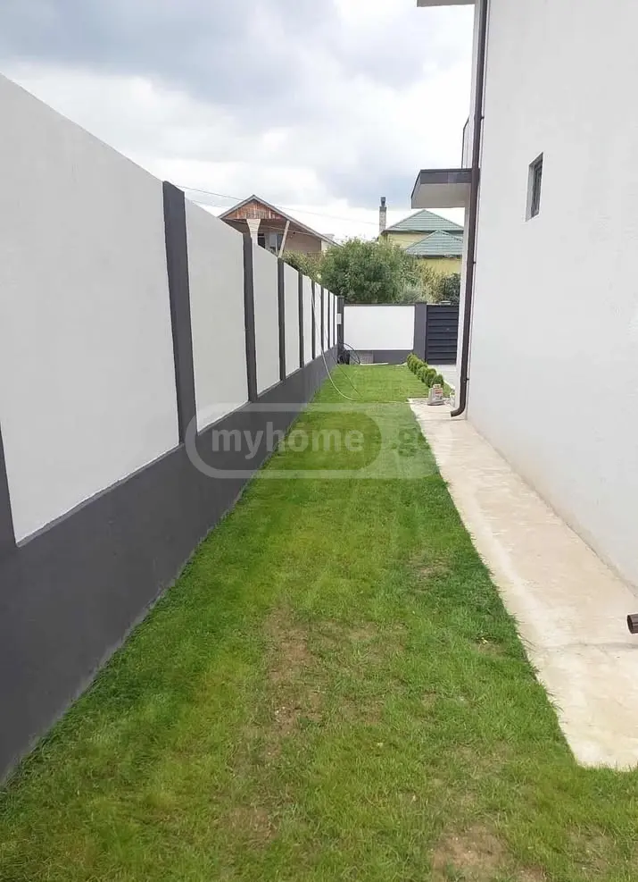 6 Room Country House For Sale view 8