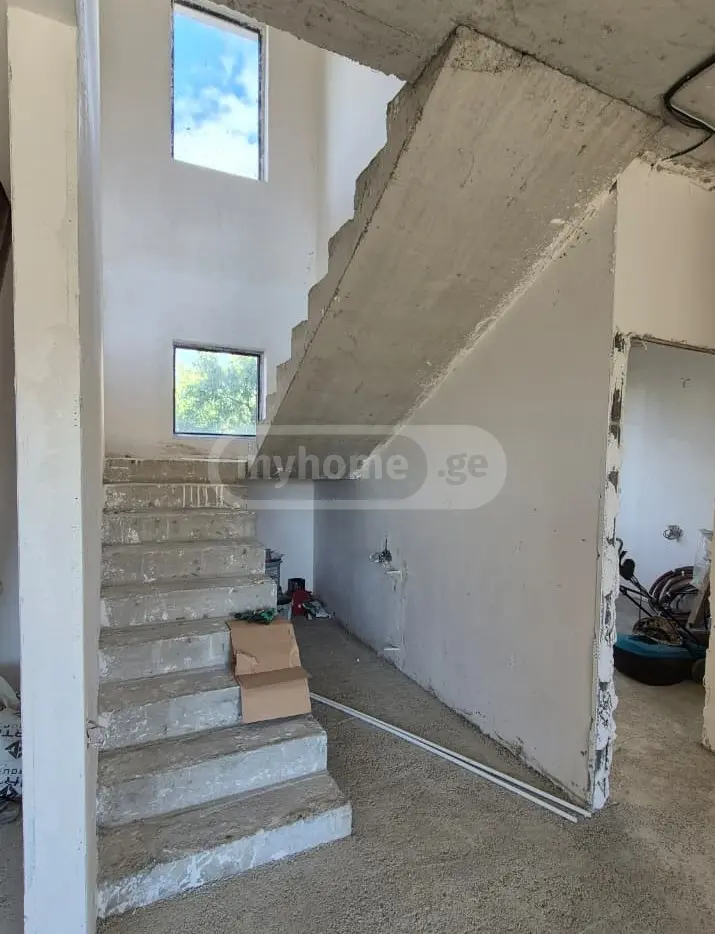 6 Room Country House For Sale view 15