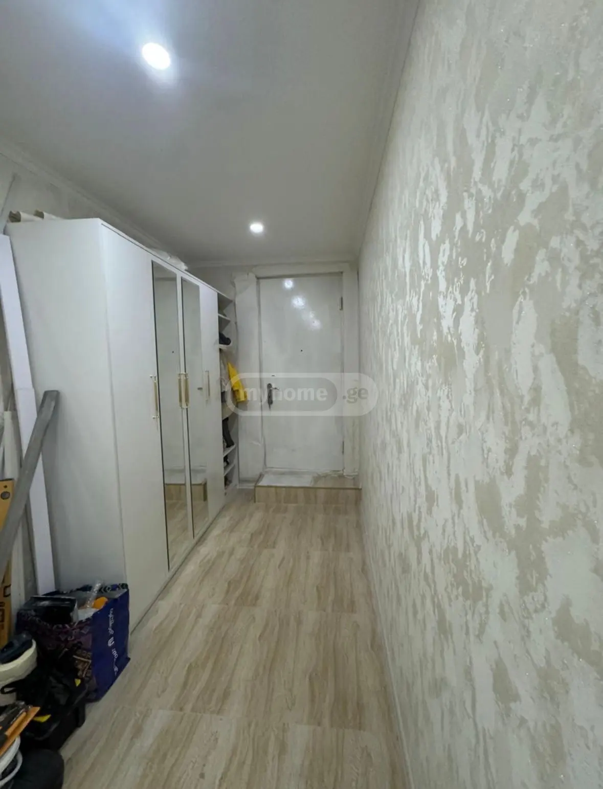 6 Room Private House For Sale view 4