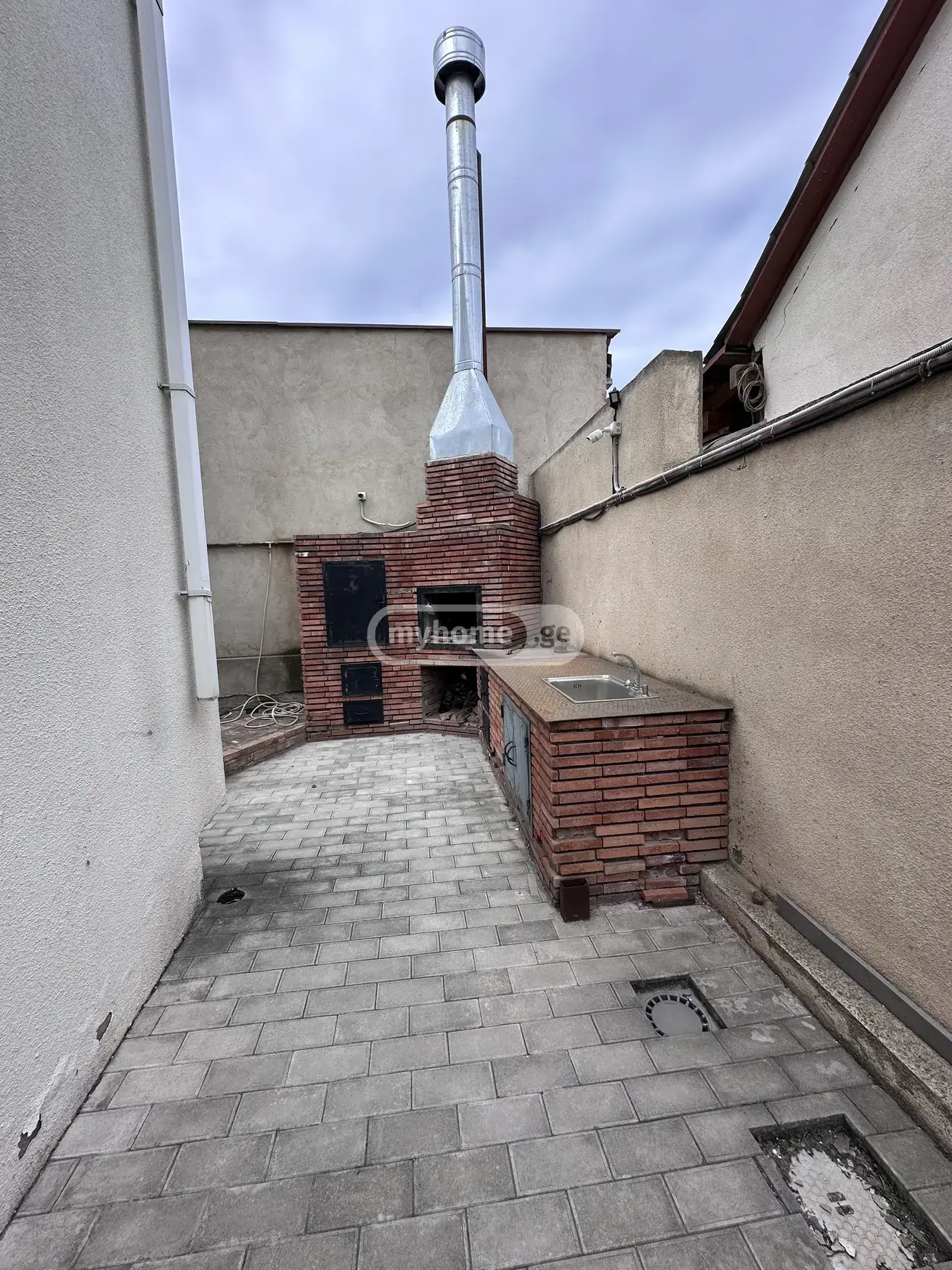 8 Room Private House For Rent In Varketili view 2