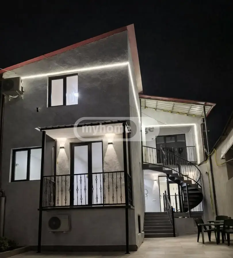 10+ Room Private House For Rent In Avlabari view 2