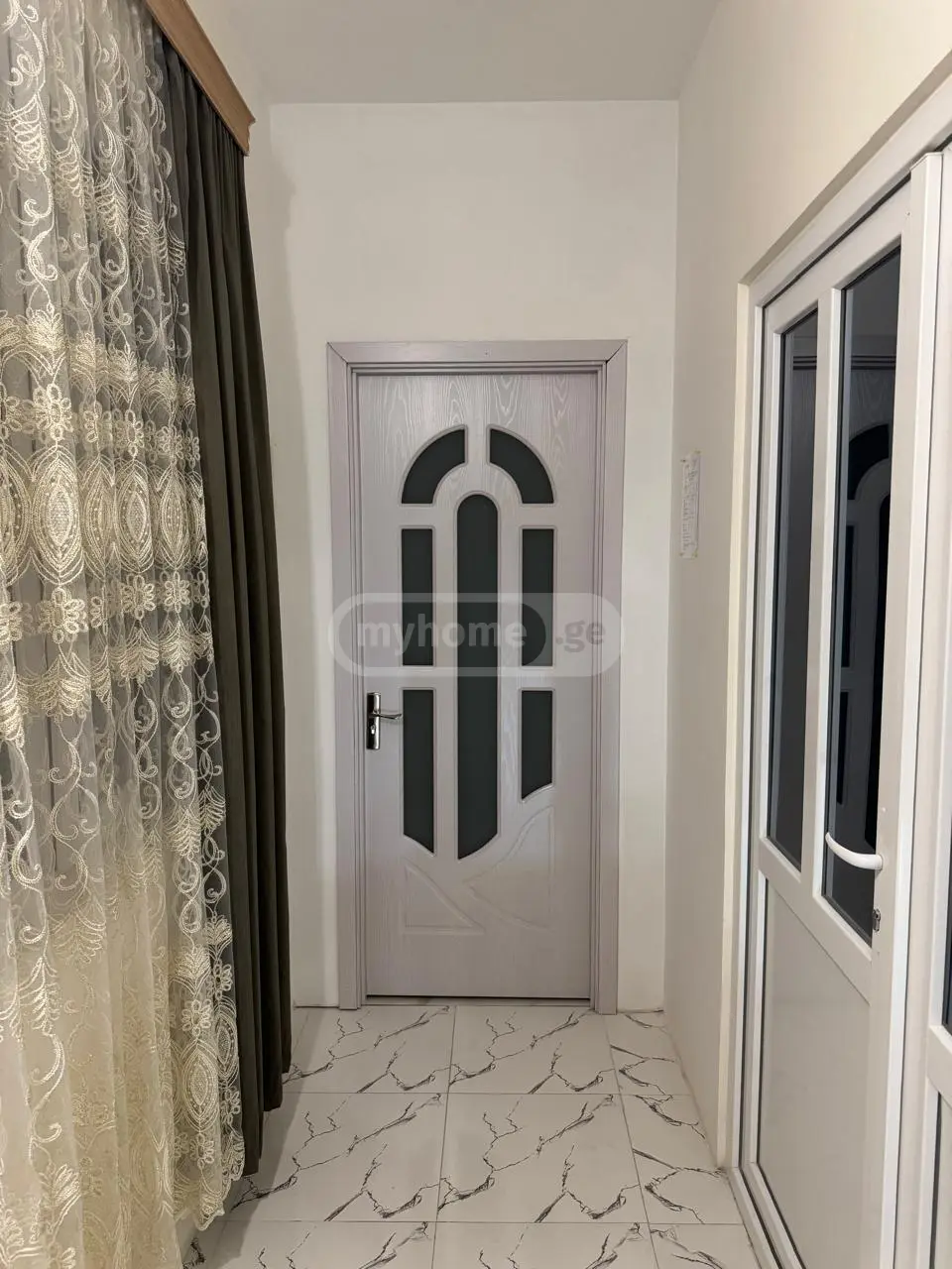1 Room Hotel Daily Rent In Zugdidi view 12