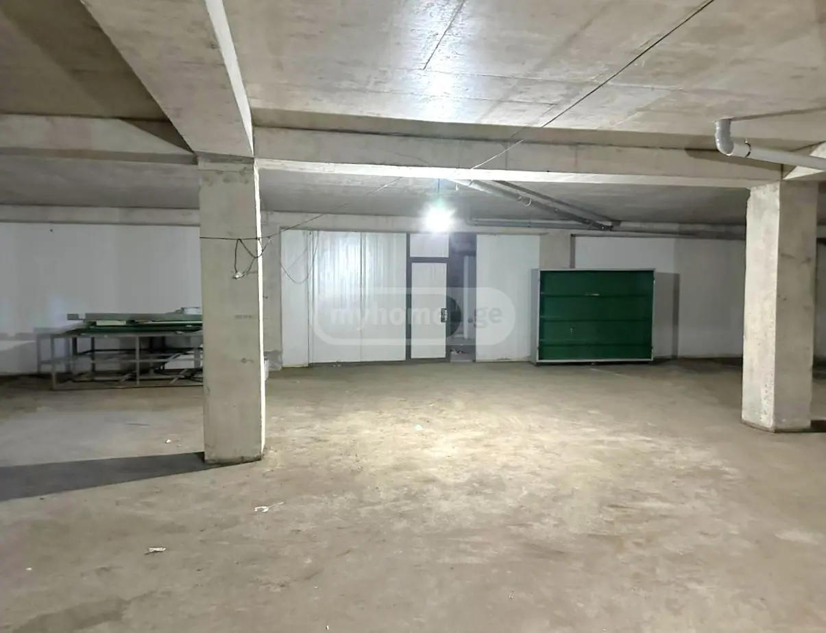 Warehousing Commercial Area For Sale In Isani view 4