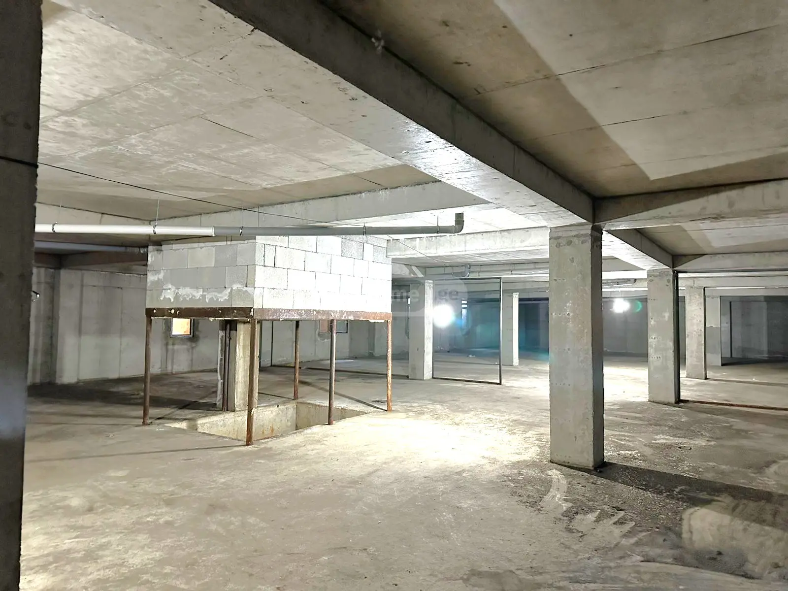 Warehousing Commercial Area For Sale In Isani view 7