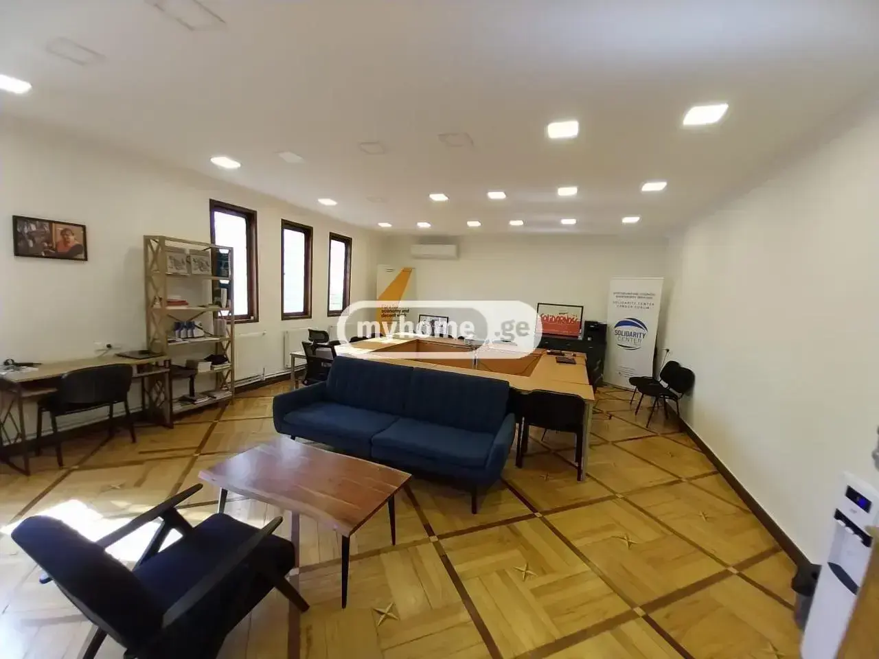 5 Room Private House For Rent In Vera view 1