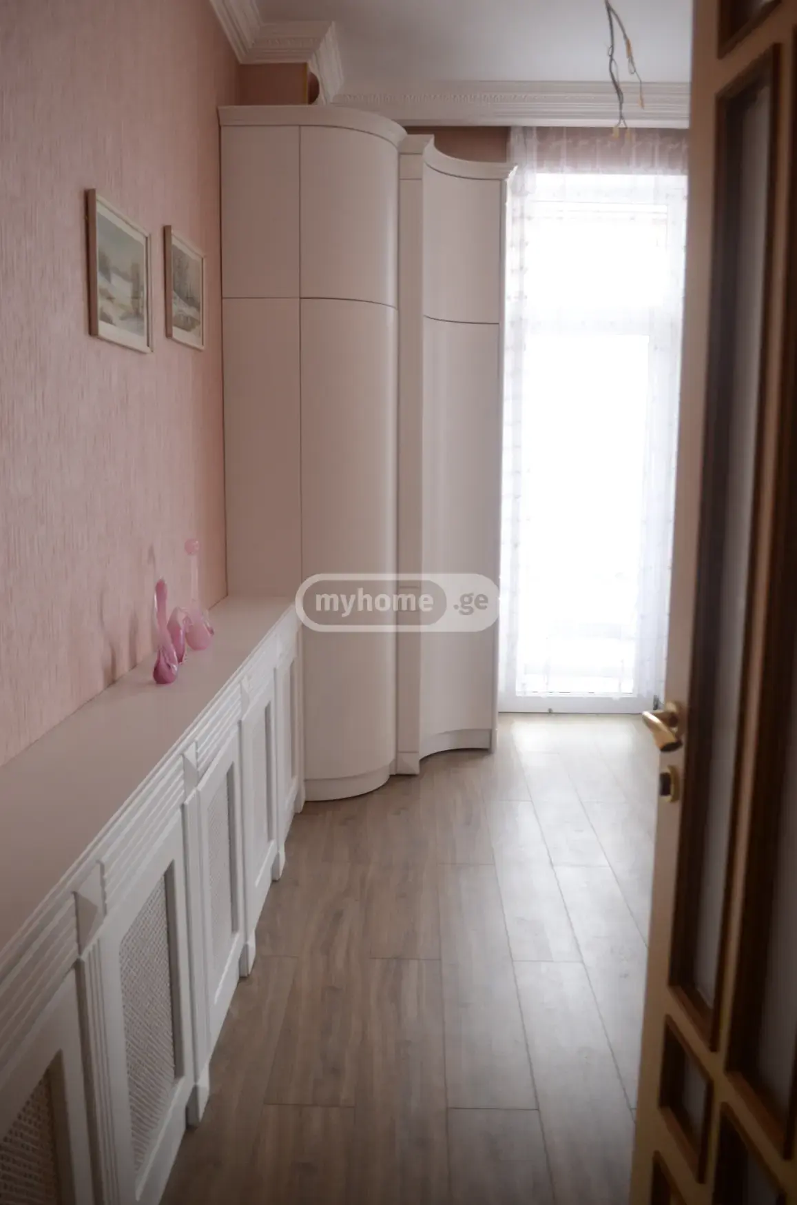 6 Room Private House For Rent In Mtatsminda view 10
