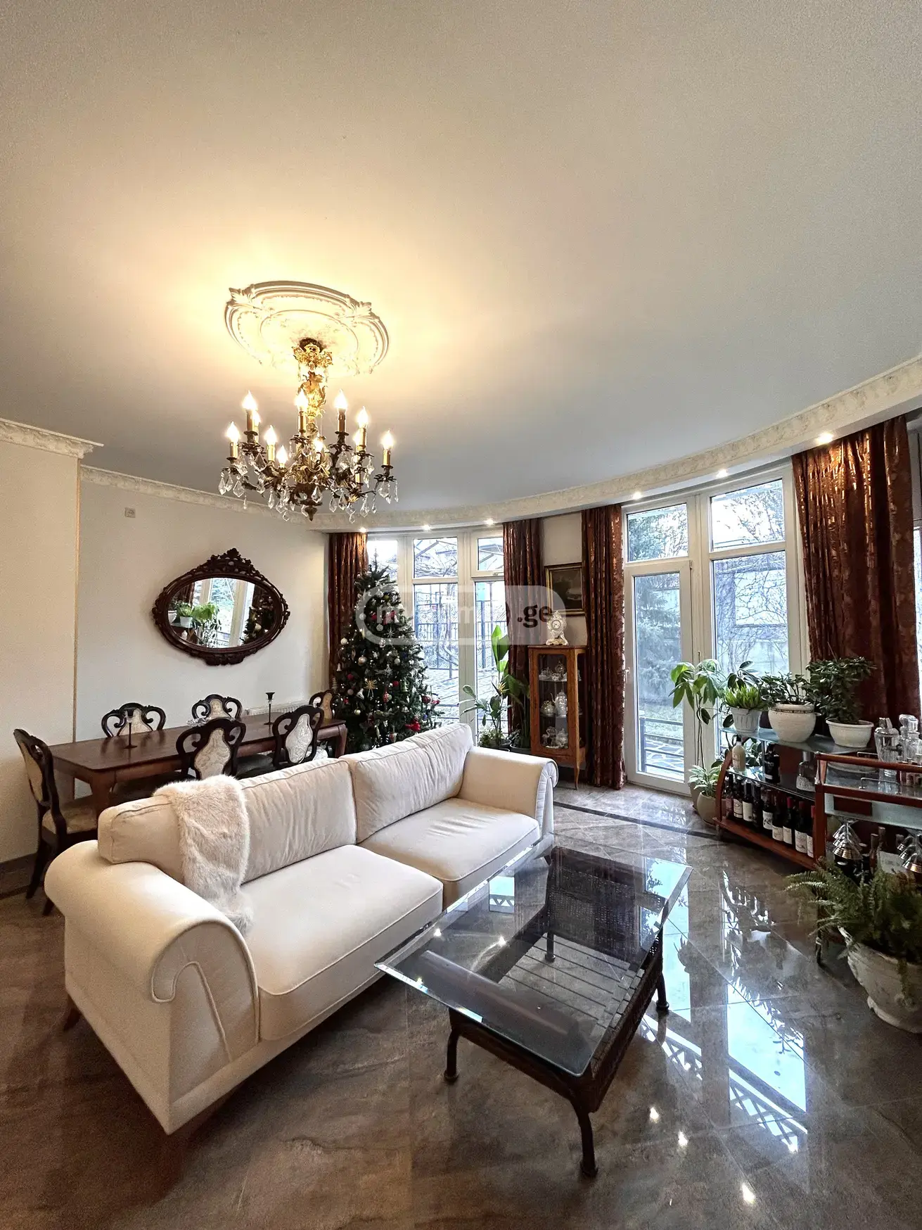 6 Room Private House For Rent In Mtatsminda view 2
